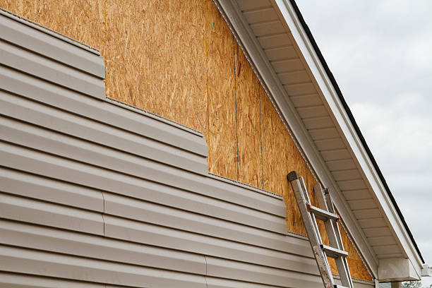 24/7 Emergency Vinyl Siding experts in Browns Summit, NC
